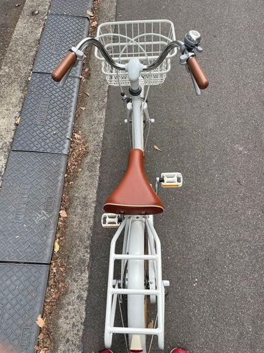 キッズバイク 自転車 18インチ アンダーペリー 登録解除済み 白 かわいい 室内保管