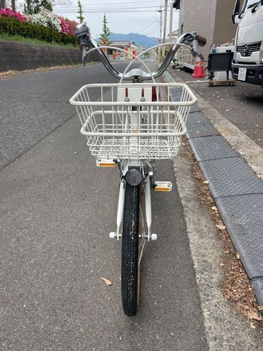 キッズバイク 自転車 18インチ アンダーペリー 登録解除済み 白 かわいい 室内保管