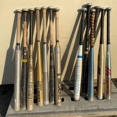 金属バットとソフトボール