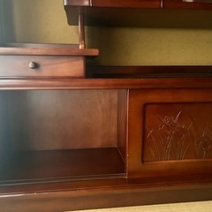 高級家具ブランド　モリシゲの飾り棚の画像