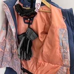 今週まで❗️スノボウェア　女性　ROXYの画像