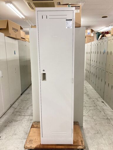 中古　美品　コクヨ　1人用ロッカー　1人　ロッカー　1人ロッカー　掃除道具ロッカー　鍵付（2本）　幅広め　Ｗ455×D515　愛知　一宮市　江南市　稲沢市　名古屋　岐阜　各務ヶ原　岐南町　羽島　三重　グッドプライス一宮