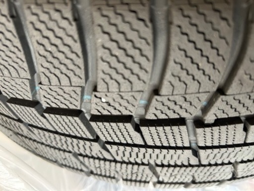 20%Off 215/50/R18 スタッドレスタイヤ4本付き