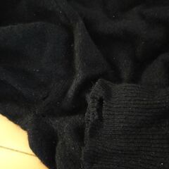セーター　Ｓサイズ　黒の無地の画像