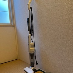 【ほぼ未使用】アイリスオーヤマ電気掃除機の画像