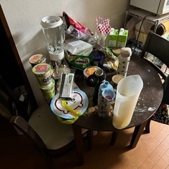 　単品取引可　テーブル、イス✖️ 2  セット