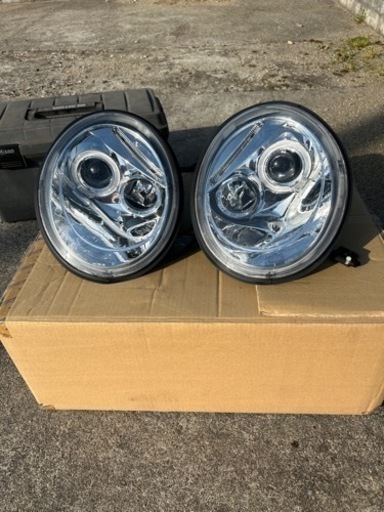 車のパーツ タイヤ、ホイール