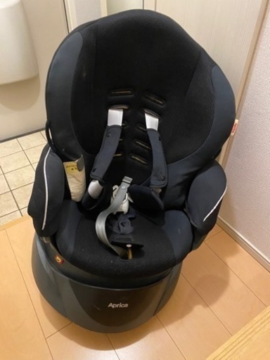 アップリカ　フラディア　チャイルドシート