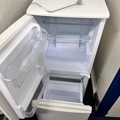 両開き冷蔵庫　売りますの画像