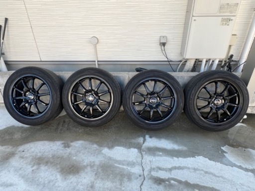 車のパーツ タイヤ、ホイール