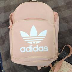決まりました、アディダス　バック