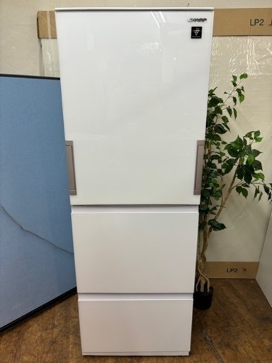 I764 ? ジモティー限定価格！ 2021年製の美品♪ SHARP 冷蔵庫 (350L) ⭐ 動作確認済 ⭐ クリーニング済