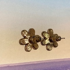 ピンクフラワーピアスの画像