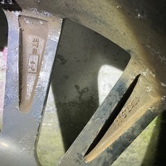 取引中　4本セット　車のパーツ タイヤ、ホイールの画像