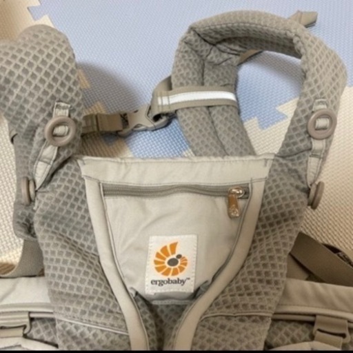 4/27まで限定【新品未使用品】ergobaby エルゴ　オムニブリーズ　グレー