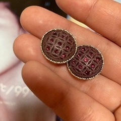 【難あり】レトロ風ボタンピアス