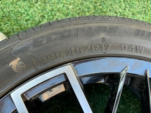 バリ溝　23年製　BMW 社外ホイール　225/45/R17 17×7.5jj pcd120 5穴　1シリーズ　118d f20 e8