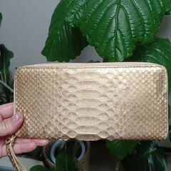 💡21日24時で掲載終了🎵パイソン本革ラウンド長財布