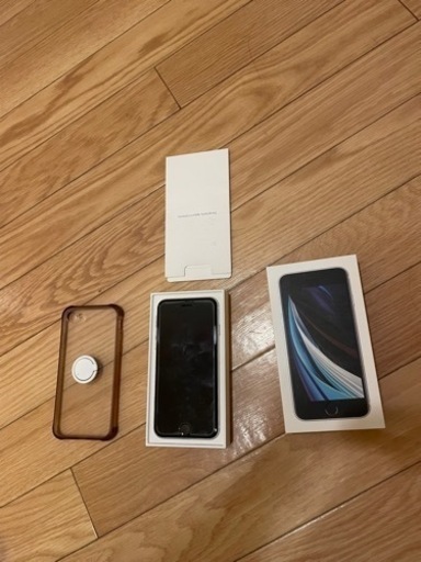 (再度値下げ)iphone se2 64gbバッテリー交換済み(icracked)
