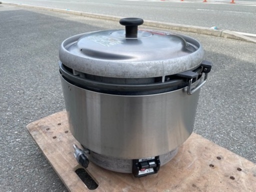 ☆中古品 リンナイガス炊飯器 RR-30S2 LPガス 2017年 3升炊き 6L 動作問題なし 厨房 ☆