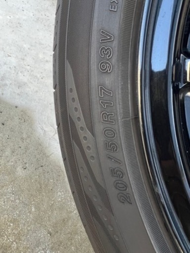 車のパーツ タイヤ、ホイール