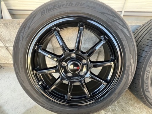 車のパーツ タイヤ、ホイール