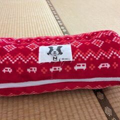 座布団　クッション　45cm×40cm　まるめてファスナー止すればまくらのように使えます。の画像