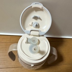 【美品】コンビ ラクマグ　ストローマグ　漏れないストロー combiの画像