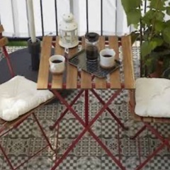 4/15午前中or14時まで！IKEA アウトドアテーブル　赤　2020年購入の画像
