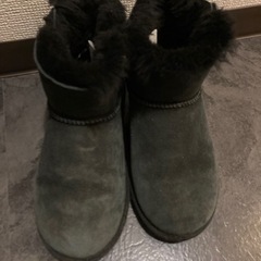 ムートンブーツ