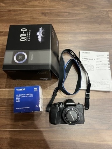 カメラ　一眼　本体+レンズ2点