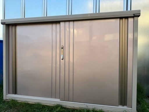 タクボ物置き　配達・設置・固定まで込み込み！　小傷有りますが美品です。