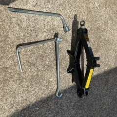 【お話し中です】トヨタノアのジャッキ