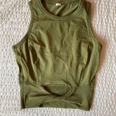 lululemonタンクトップ