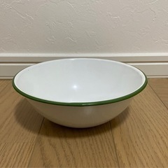 新品未使用　琺瑯　ボウル（同じもの8つあります）
