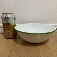 新品未使用　琺瑯　ボウル（同じもの8つあります）の画像