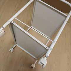 小ラックの画像