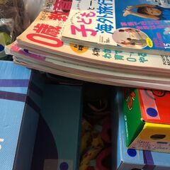【寄付】子供服・子供用品・育児本など　4歳くらいまでのもの　まとめて大量　（お車で来られる方・全てお持ち帰りいただける方に　（医療・福祉・ボランティア関連の方のご希望最優先）の画像