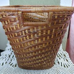 昭和レトロ ラタン 藤 バスケットカゴ 幅37cm × 27cm 高さ28cmの画像