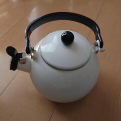 やかんの画像
