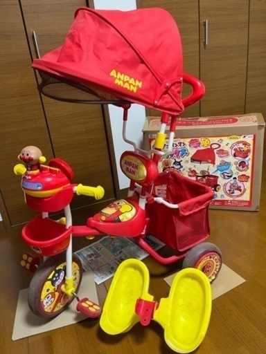 【箱あり】それいけ！アンパンマン　デラックス　三輪車