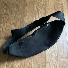 NIKE ボディバッグの画像