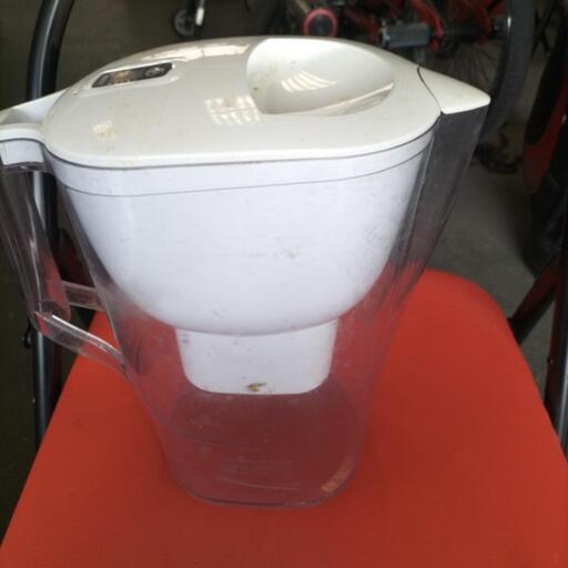 ポット型浄水器　BRITA 3.5L