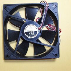 ■美品小型PCケース　METIS PLUS (RAIJINTEK製)、ケースファンの画像
