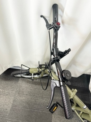 【未使用品】折り畳み自転車　6段ギア　少し傷あり　カゴ付き　20インチ　MOBIMAX　GM25