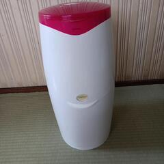 赤ちゃんオムツダスト