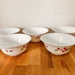 【お譲り先決定しました】コレール　食器セットの画像