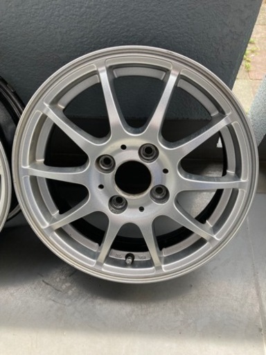 車のパーツ タイヤ、ホイール