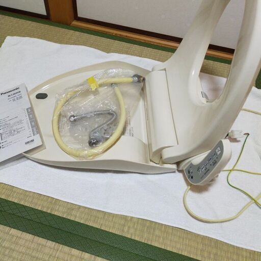 取引中     中古  温水洗浄便座