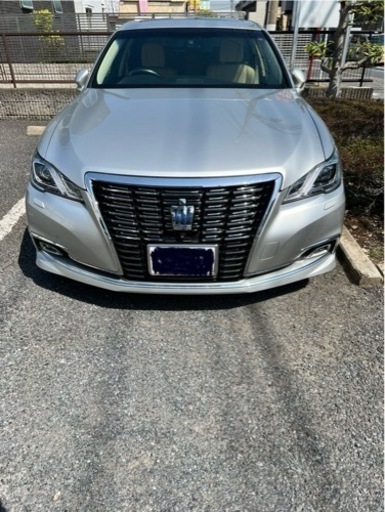 トヨタ　クラウン　ロイヤルサルーン